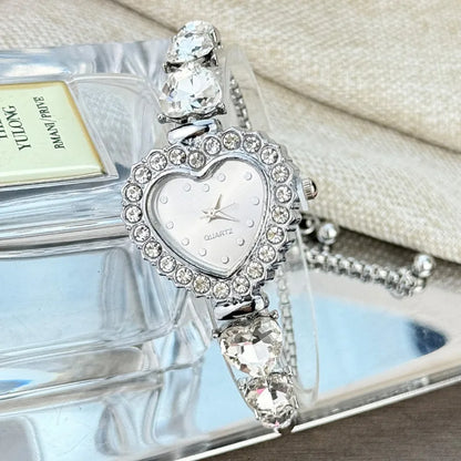 New Fashion Heart-Shaped Ribbon-Strap Flower Watch for Women with Adjustable Bracelet Quartz Wristwatches Reloj Mujer